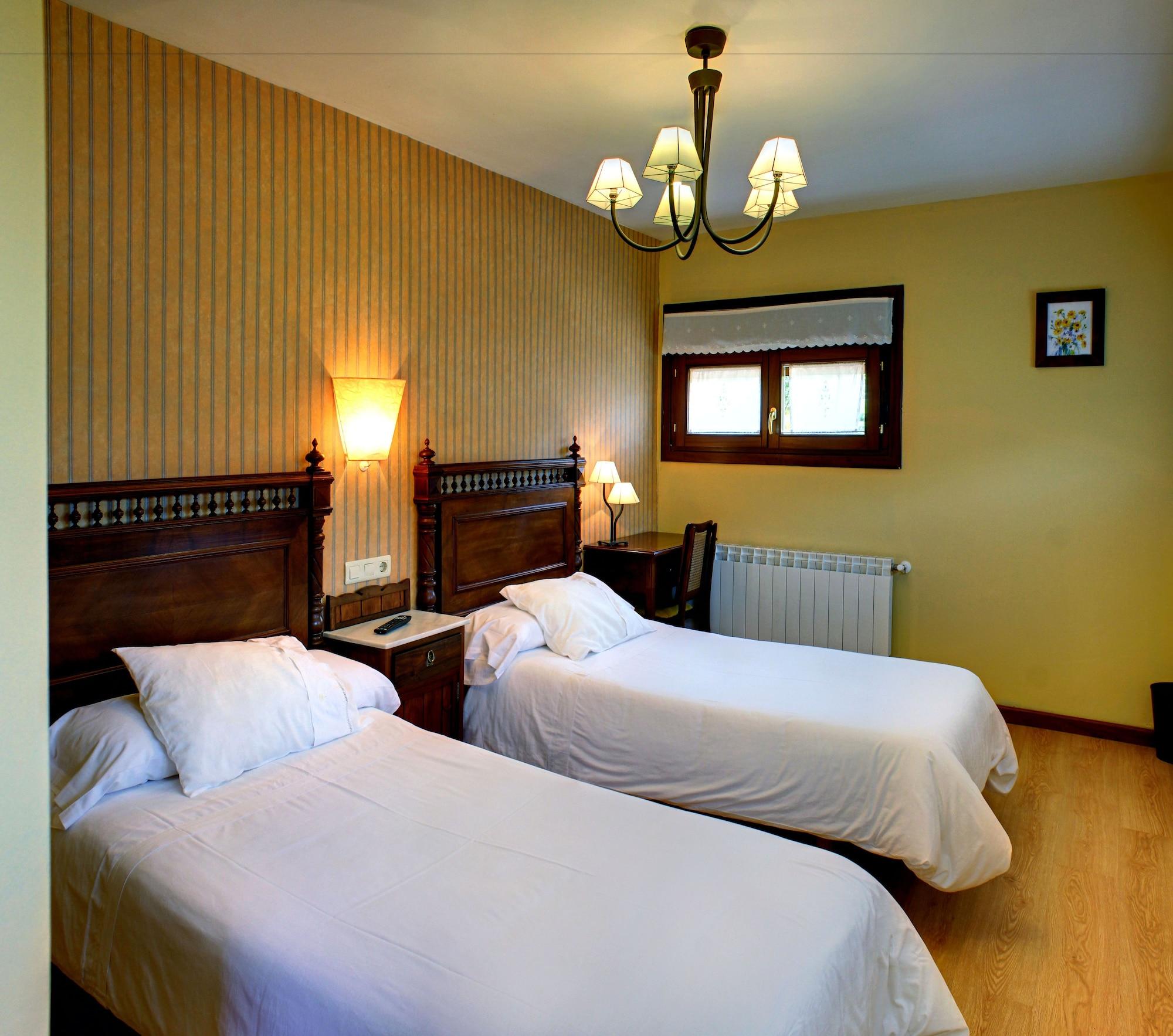 Hotel Rural Coviella Arriondas Exterior foto