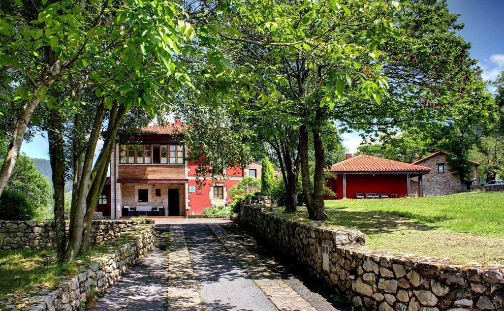 Hotel Rural Coviella Arriondas Exterior foto