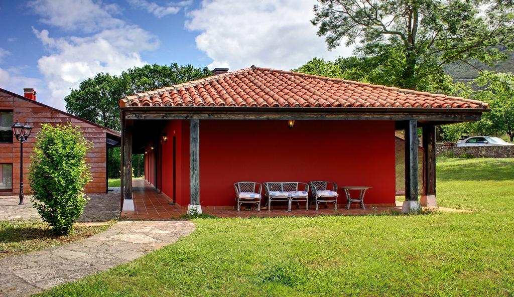 Hotel Rural Coviella Arriondas Exterior foto